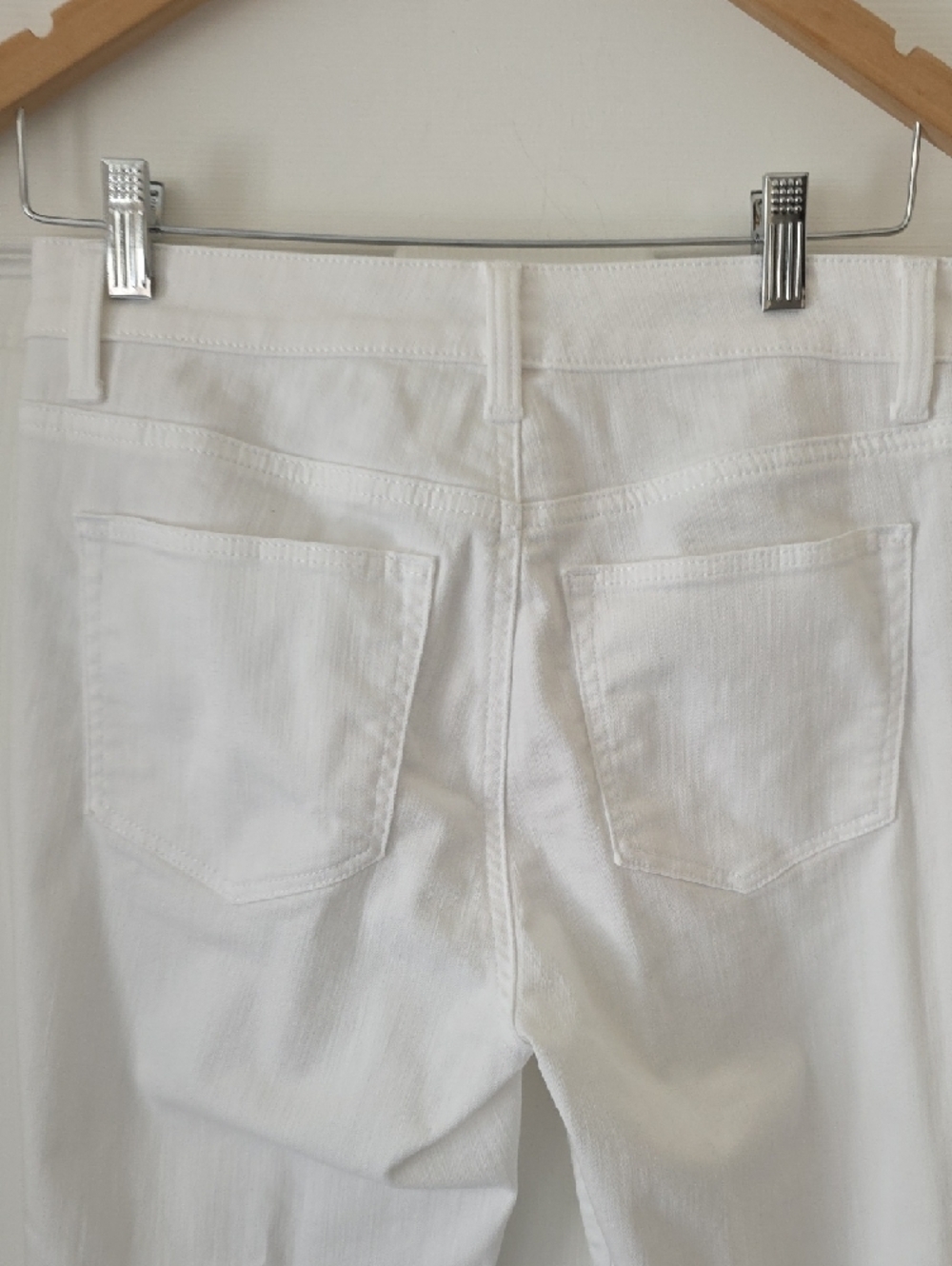 Talbots Straight Leg White Jeans Size 4 - Picture 13 of 16
